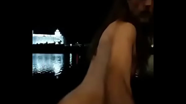 Horny American Slut Naked Cancún Beach