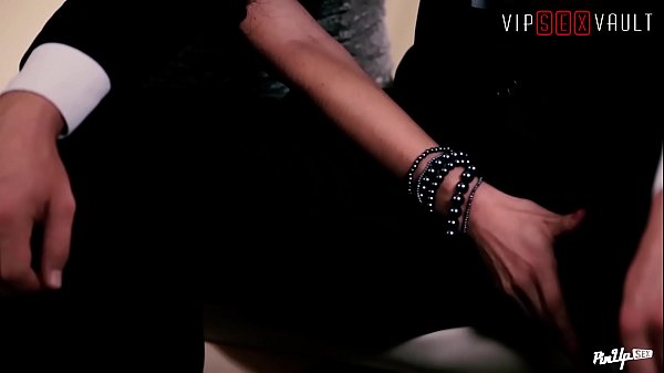 VIP SEX VAULT - Leny Ewil Has Amazing Sex With A Girl That She Found At The Club - Rosaline Rosa