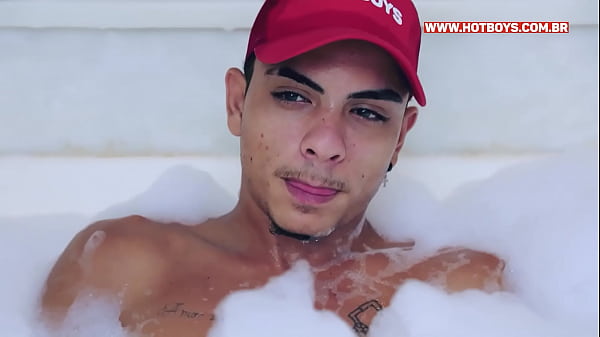 Download Video - Novinhos transando na banheira