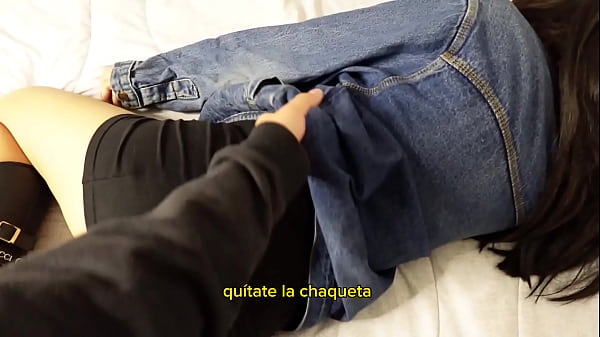 Follando hermanastra despu&eacute;s de la fiesta tetas perfectas y culo rico