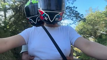I picked up a DiDi customer without a bra and he noticed my big tits 2