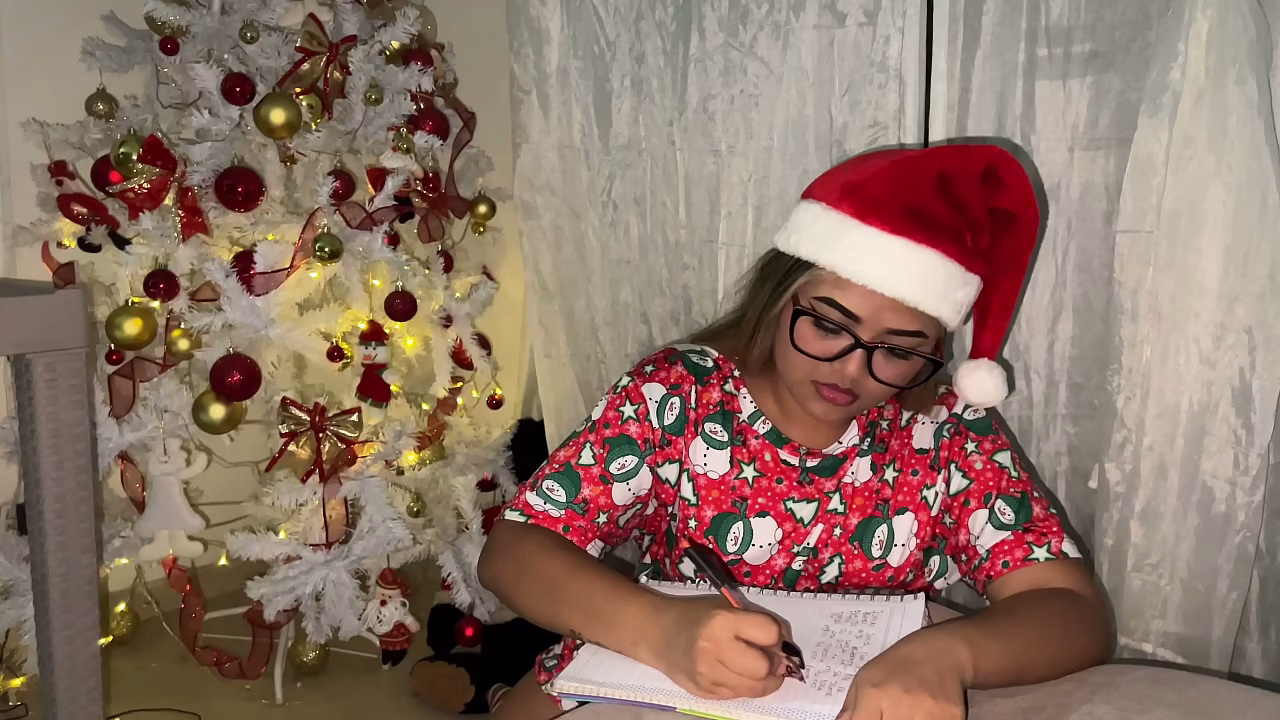 Le pido a Santa Claus que cumpla mi fantas&iacute_a de ser follada en nochebuena FELIZ NAVIDAD