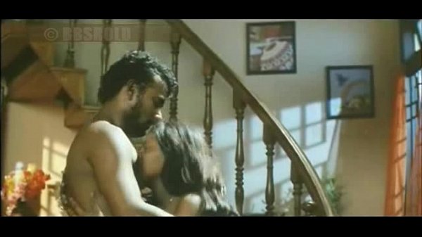 Download Video - BHAVNA-SEDUCES-HER-MAN-IN-POONKUYIL&period;avi