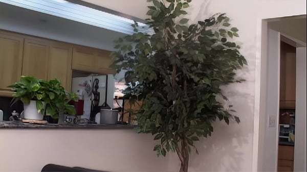 Mischa Mckinnon Easily Swallows The Big Black Bone In Her Face