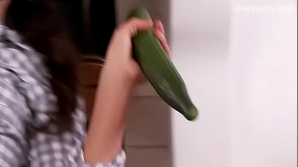 18 yo student swallow