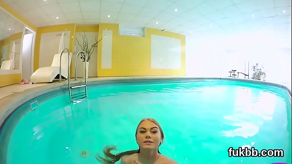 Unusual chick finger fucks slit and gets licked and fucked in pov