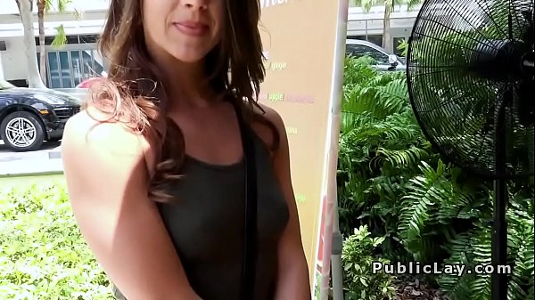 Real American model fucks for fast cash in public