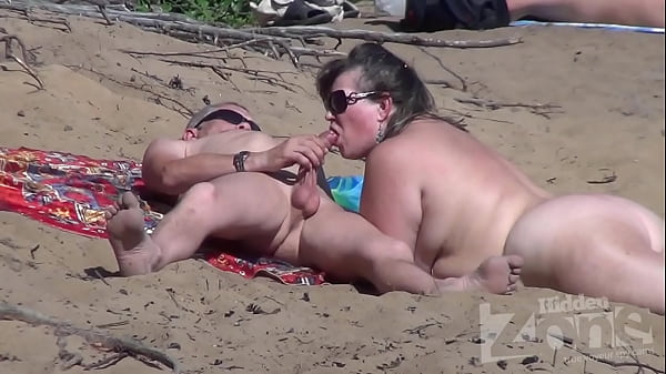 Hidden Zone - Blowjob on a nudist beach