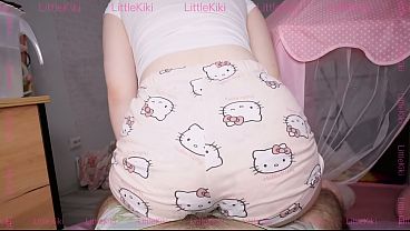 My TEEN stepSISTER makes my Dick hard to suck it!