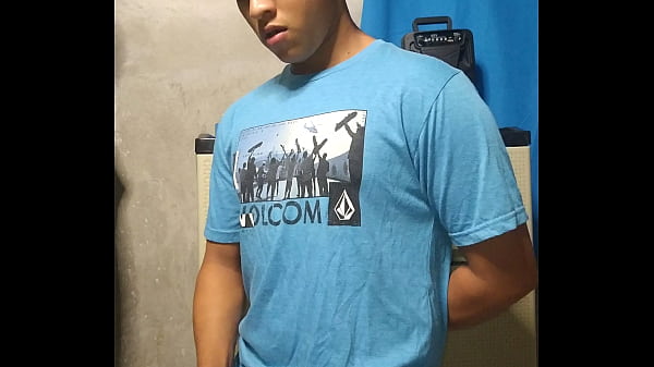 Alan Tokers hot in his room