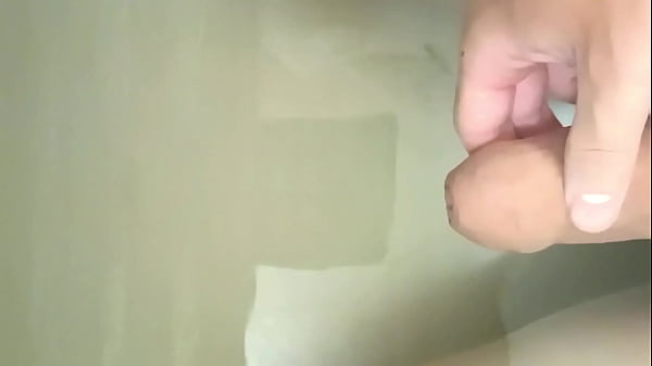 精子が泳ぎます、お風呂でオナニー