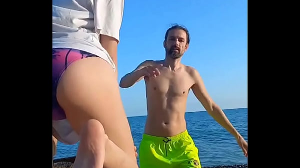 #hot #beach #outdoor #glasses #ass #Backstage 21 sec