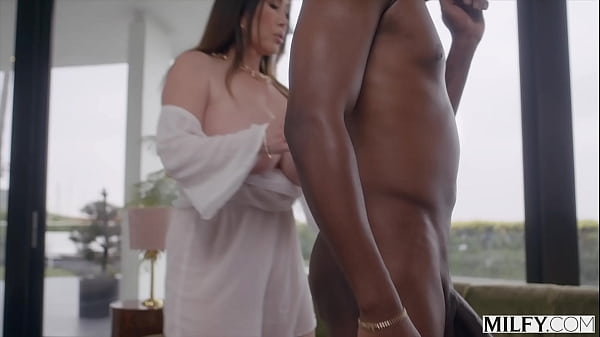 Download Video - VIXENPLUS Rich Housewife Kianna loves to ride Anton's thick BBC