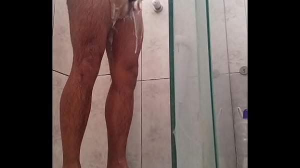 Download Video - HOMEM GOSTOSO NO NANHEIRO