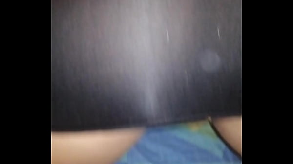 ESPERO A MI AMANTE SIN PANTY PARA QUE ME DETONE...