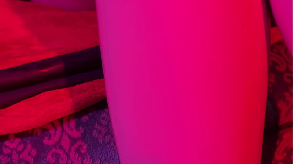 RUBBER AND AVA FETISHART GIVE PERV A LATEX FOOTJOB - PART 1