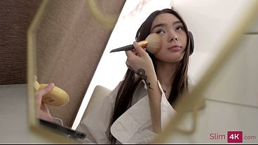 Kwini Kim - 4K - Makeup for a petite asian ends creampie