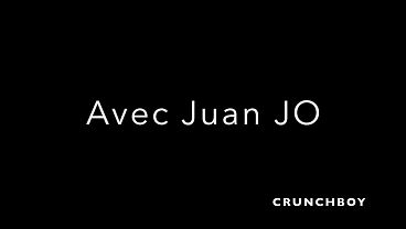 un mec de cit&eacute; de paris le rejoint l' hotel pour lui baiser son cul