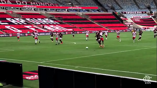 FLAMENGO COMENDO CU DO INTERNACIONAL AO VIVO