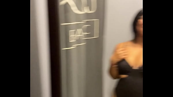 thumb changing room flashing