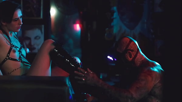 I Only Choose The Best Foot Slaves To Serve Me