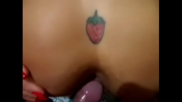 Download Video - socou bem fundo no meu cuzinho