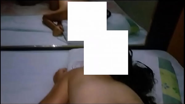 Antes de su marido romperle el culo