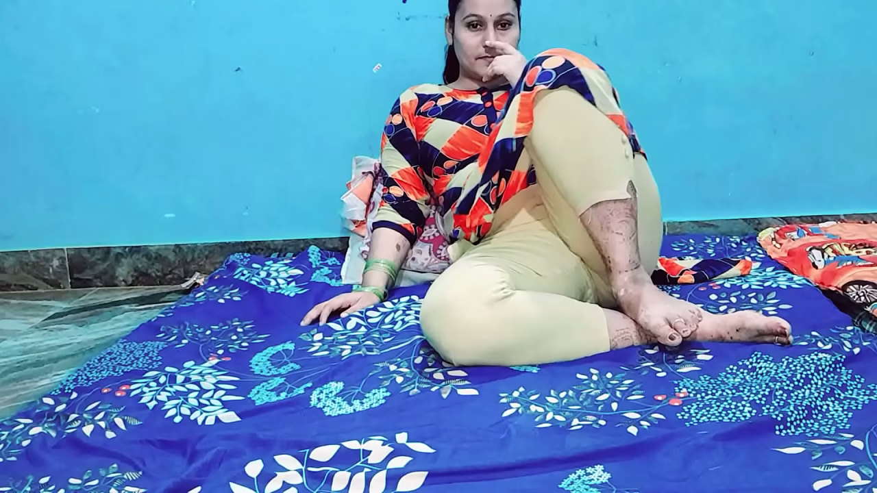 Desi esposa puja sexo duro gran polla tetas grandes
                    blowjob big cock muchos negros