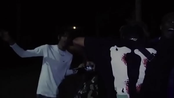 Abbot no gangbang com os cria