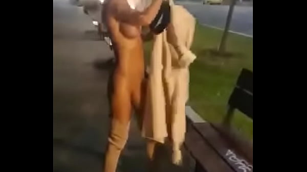 NAKED WALK IN THE NIGHT CITY