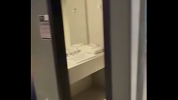 Último Lali e seu marido conhecendo um motel em uma de suas viagens Hot
