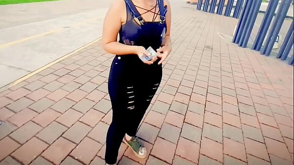 SEXO POR DINERO REAL - Me CHUPA LA POLLA POR DI...