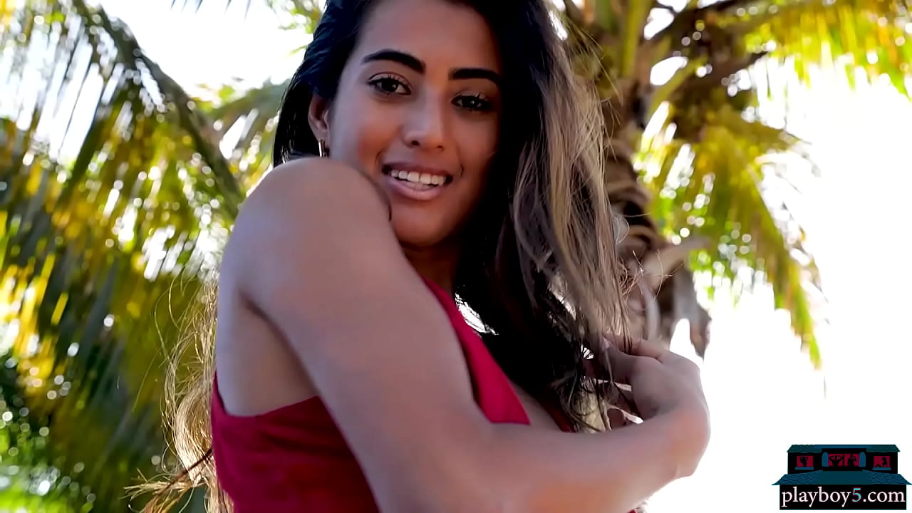 Pequeña latina Katherinne Sofia striptease en solitario para Playboy al aire libre
                   teen latina babe ass petite latin solo model slim softcore tiny playboy playmate small tits teen porn latina teen latina porn softcore porn petite girl porn small tits porn muchos negros