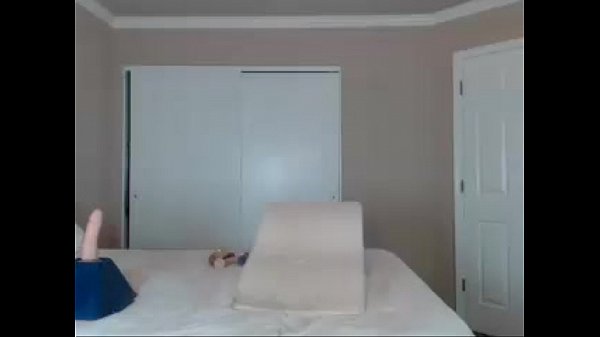 Hottest Milf On Cam JessRyan flashing ass