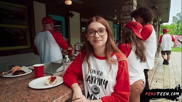 Mofos21 - Family Reunion with My Best Friend's Pervy Stepsister