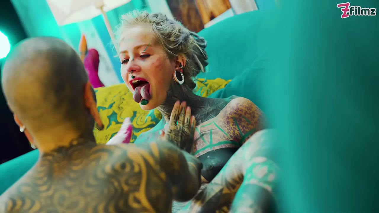 Lesbianas tatuadas juegan con juguetes, se tocan la vagina y se lamen el coño.
                    dildo pornstar tattoo amateur ass licking pussy licking goth transsexual tiny tits small tits alternative dreadlocks sex toy big dildo trans female heavily tattooed muchos negros