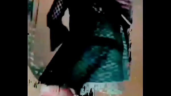 thumb in tights