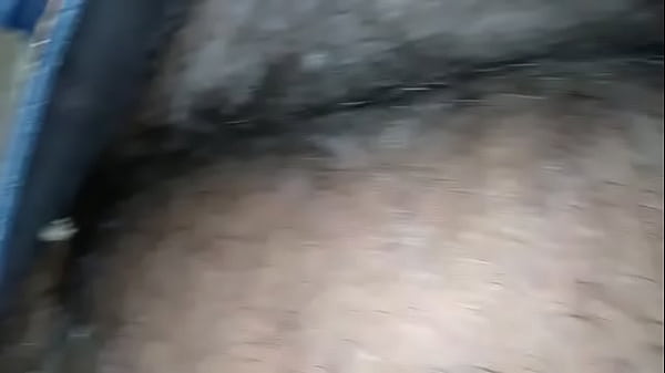 thumb dirty hip