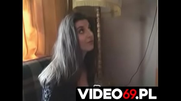 Polish porn - Cool mommy with big tits picked up in the park