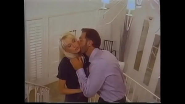 Private detective agreed to take complicated cause of fair-haired beuaty Vixxen; as a down payment she proposed him to bang both her pussy and asshole right now