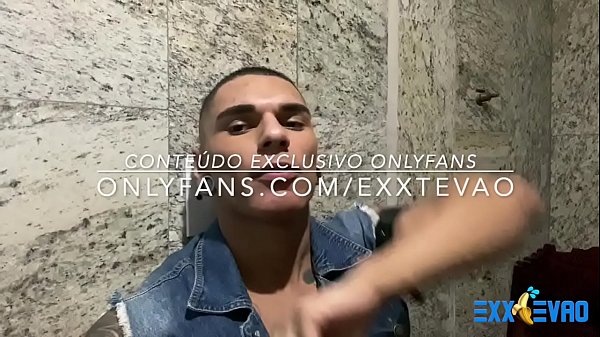 Download Video - Final de semana&comma; gravei um Bukakke ao vivo no palco do Clube Rainbow em S&atilde;o Paulo&excl;&excl;&excl;