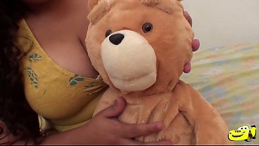 Ted com Kelly, Naty Macedo e Yasmin
