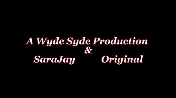 Cam Show In Budapest! Sara Jay Dildo Fucks & Vibes Her Cougar Cunt!