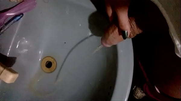 Big dick pissing 1