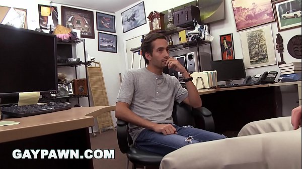 GAYPAWN - Dude moans like a lady while getting ...
