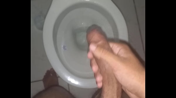 Download Video - Batendo punheta de madrugada depois de acordar