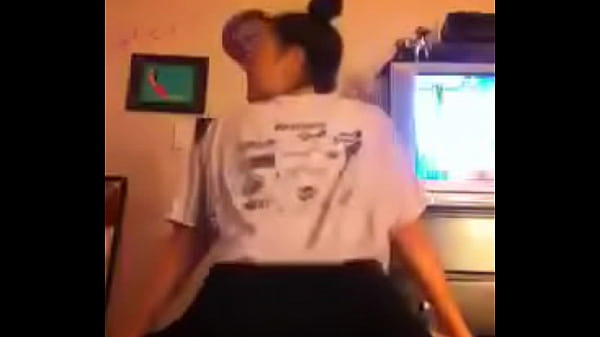 thumb bubble butt tee n