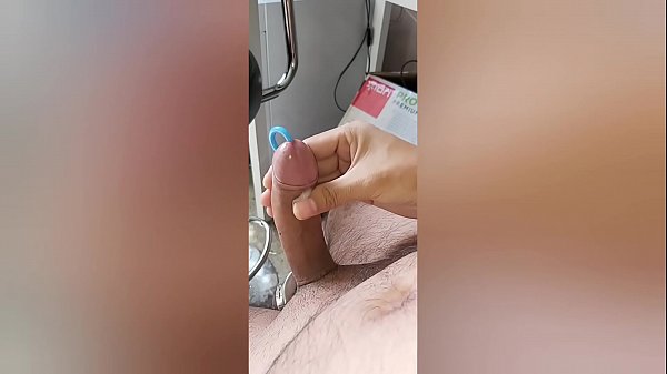 Download Video - 2020 lockdown ball stretching cumshots