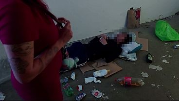 Sexo EXTREMO en la calle, follando con un Homeless