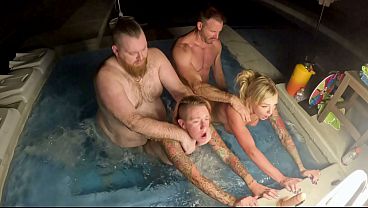 Download Video - Hot Tub Orgy With Deliah Grace And Lola Maverick